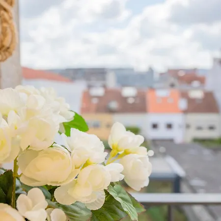 Liiiving In - Downtown Balcony Appartamento Oporto